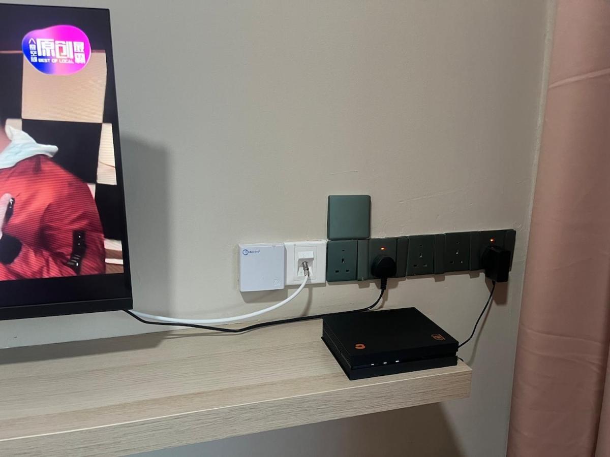 The Anderson Aa1 Smart Tv & 5g Wifi Ready